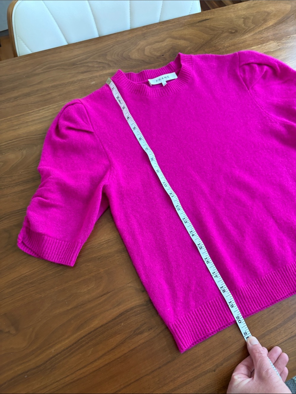 FRAME Cashmere Short Sleeve Ruched Sleeve Sweater Magenta Size Small - Picture 7 of 10